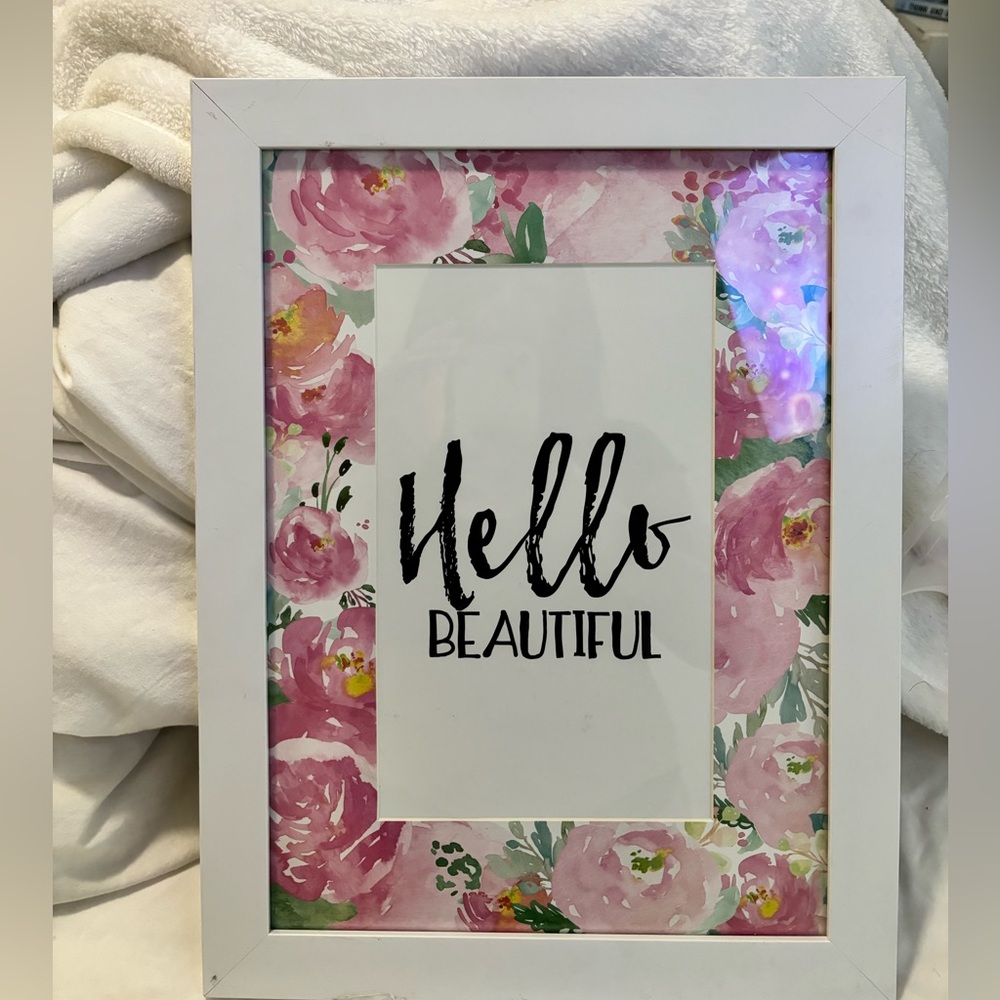 Pink “hello beautiful” picture frame